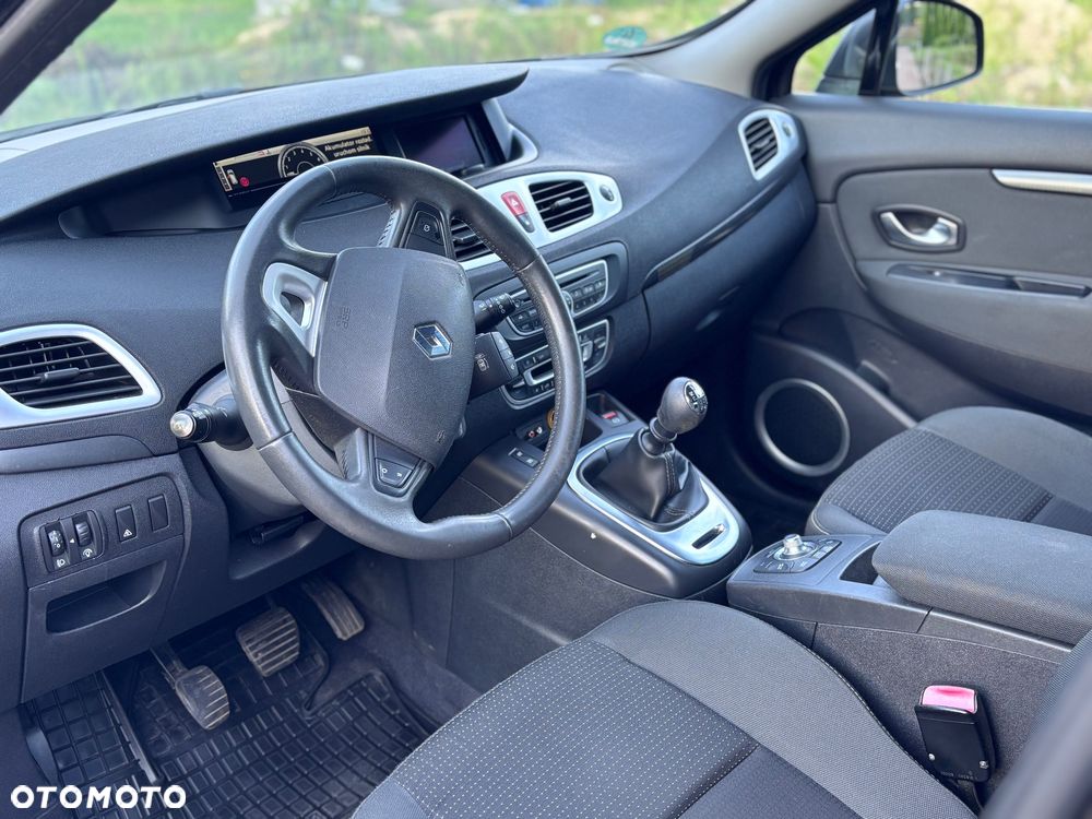 Renault Scenic 1.6 16V 110 Dynamique - 15