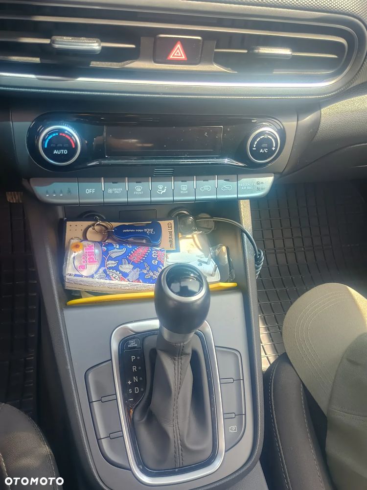 Hyundai Kona 1.6 GDI Hybrid Executive DCT - 9