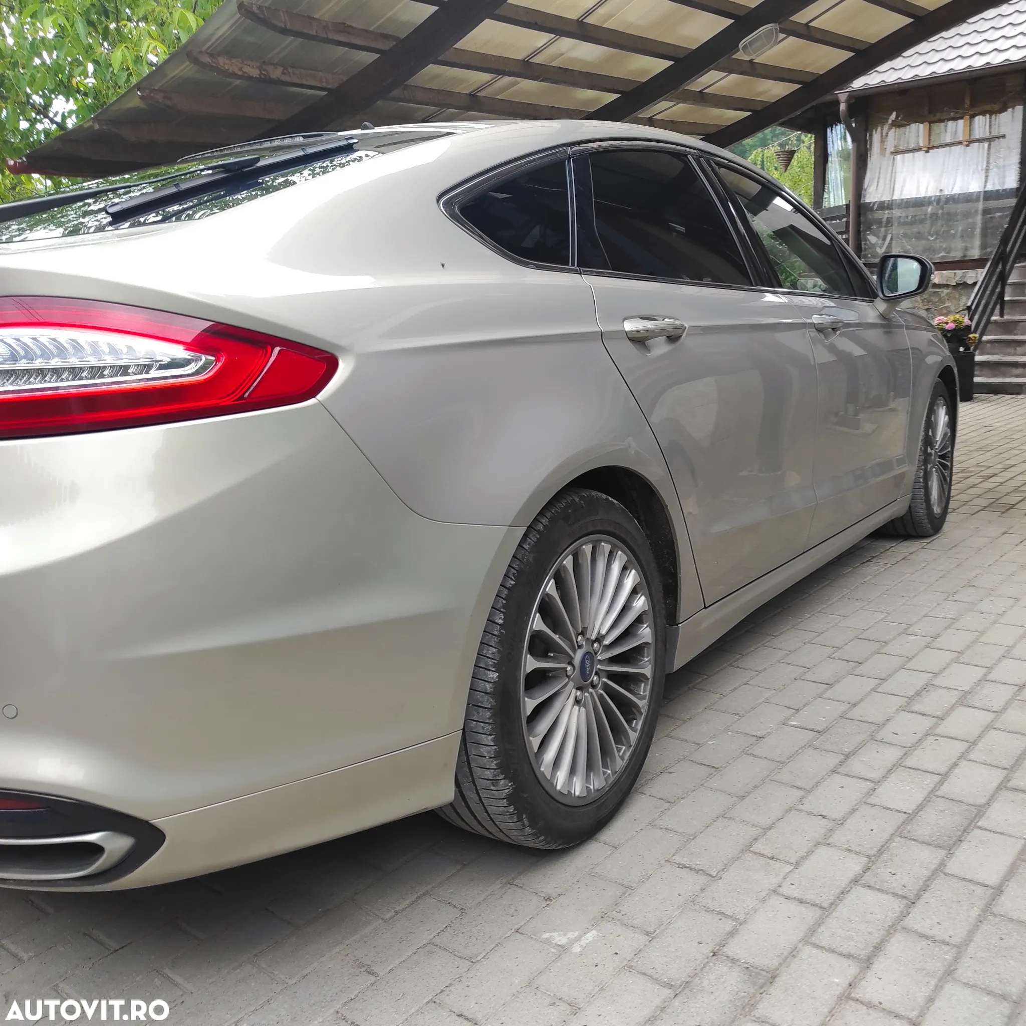 Ford Mondeo - 15