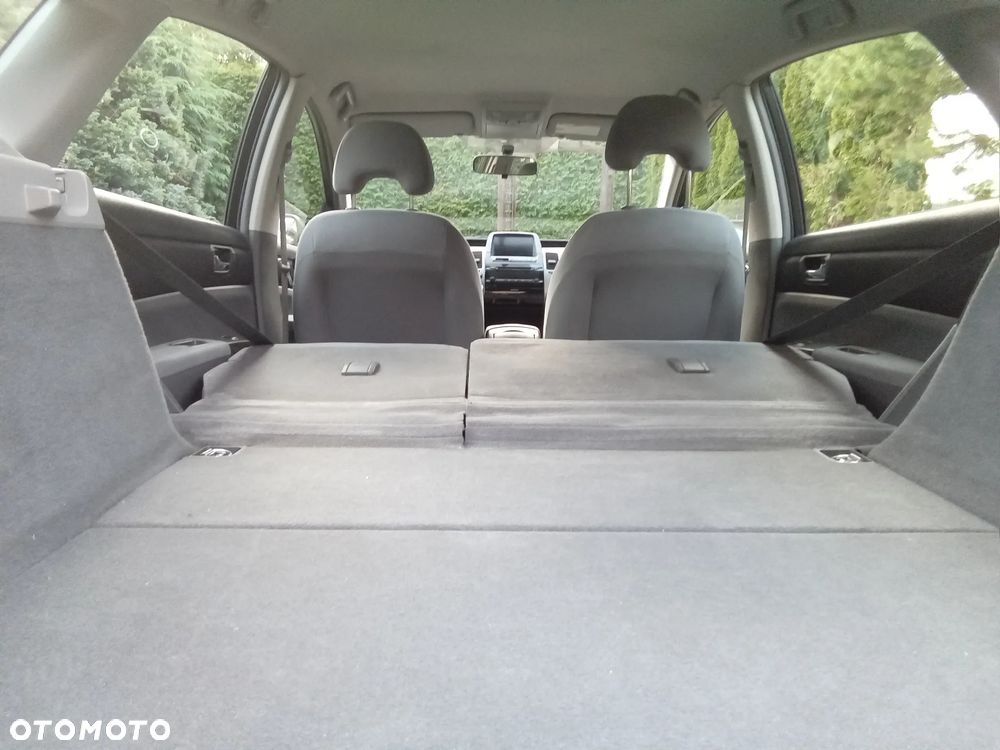 Toyota Prius 1.5 VVT-i Sol - 22