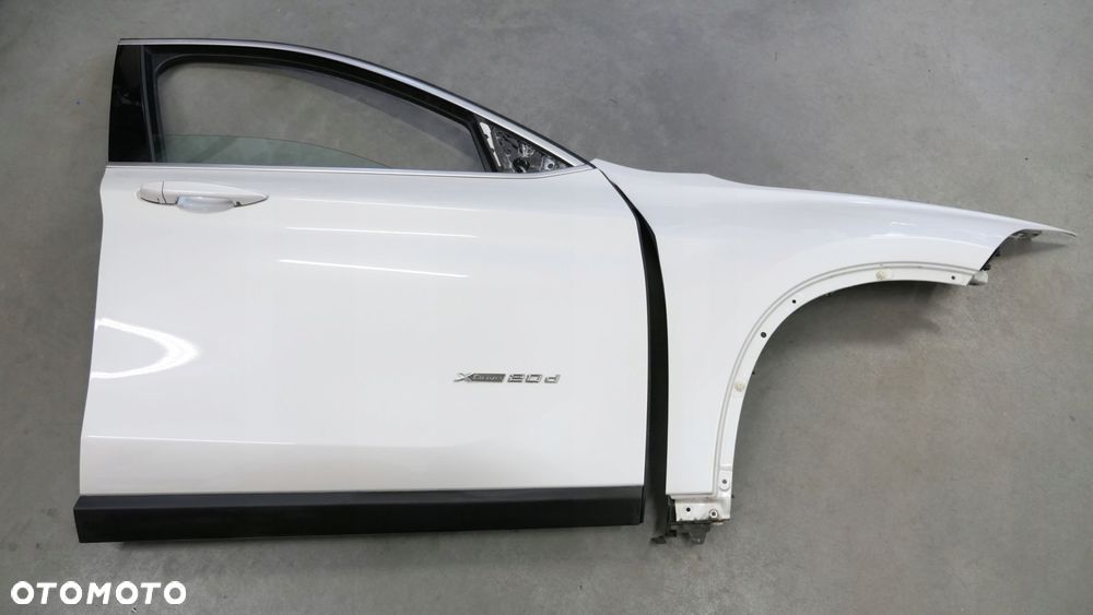 bmw f48 x1 drzwi błotnik prawy przód a96 mineralweiss 7414370 - 1