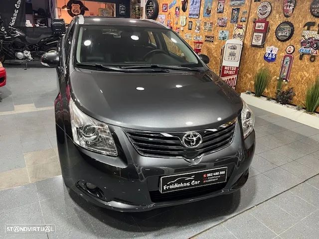 Toyota Avensis SW 2.0 D-4D Exclusive +Pele+GPS - 2