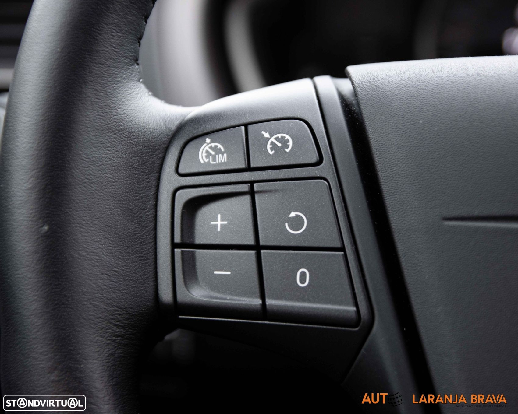 Volvo V40 2.0 D2 Summum Geartronic - 20