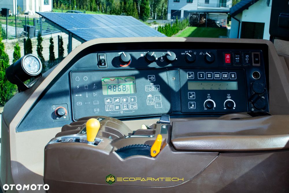 John Deere 8220 - 11