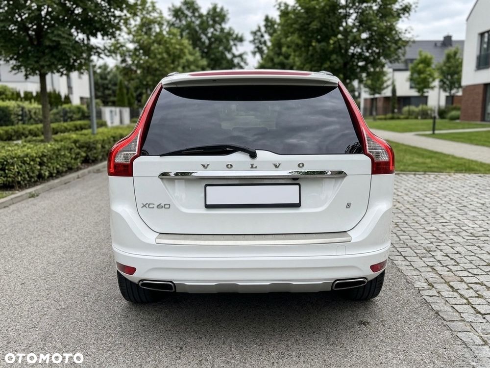 Volvo XC 60 3.2 AWD RDesign - 6