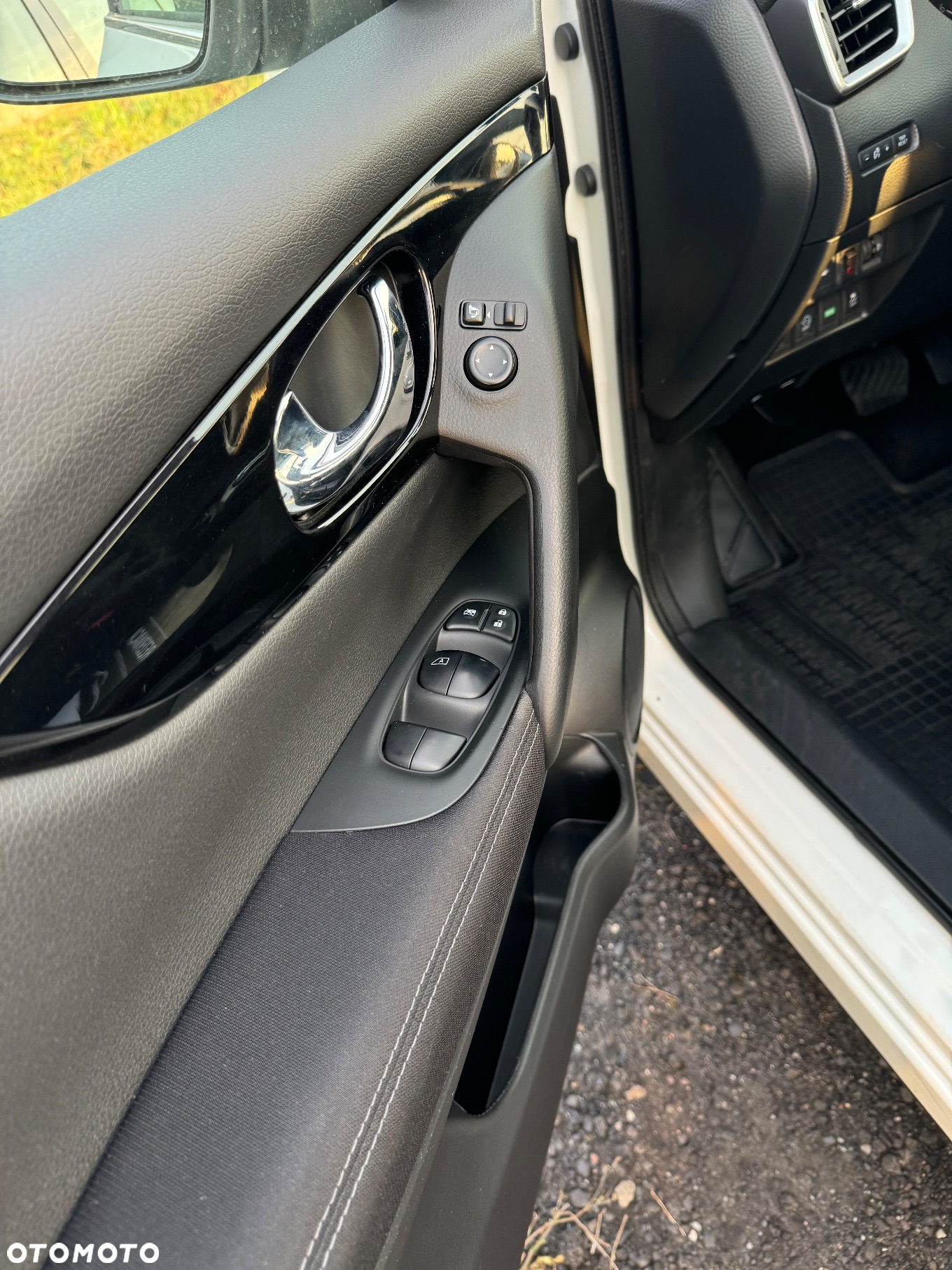 Nissan Qashqai 1.6 DCi Acenta Xtronic EU6 - 32