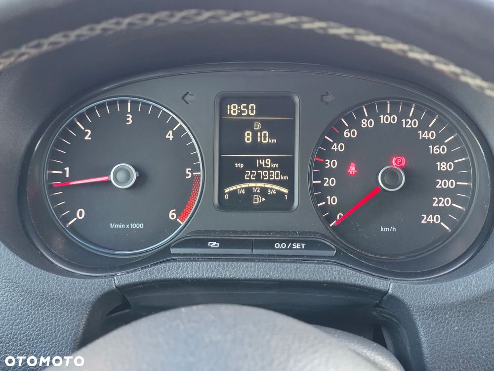 Volkswagen Polo 1.6 TDI MATCH - 15