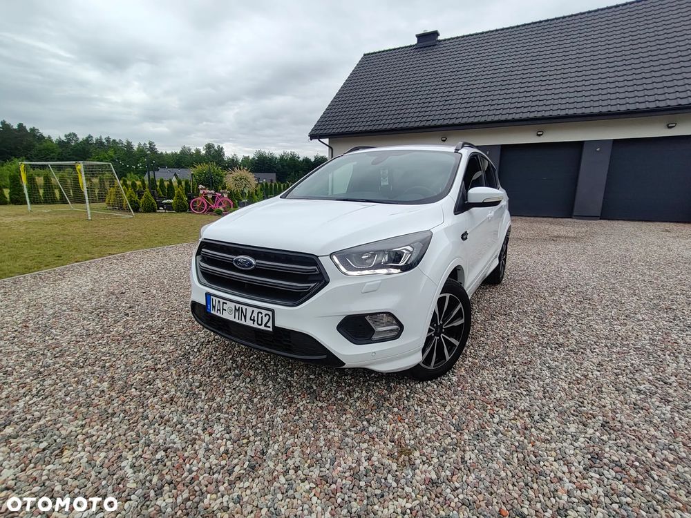 Ford Kuga 1.5 EcoBoost 2x4 ST-Line - 4