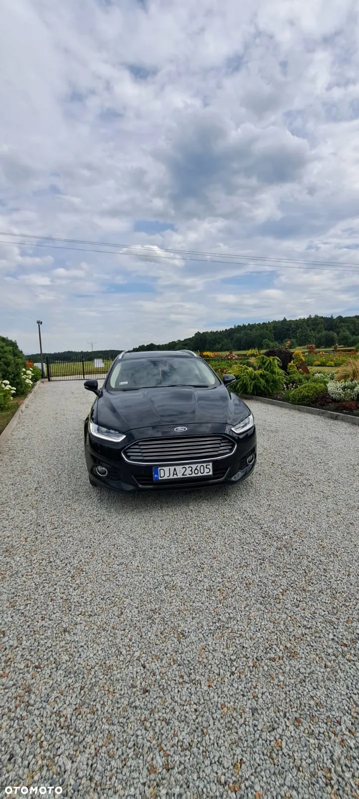 Ford Mondeo Turnier 2.0 TDCi Start-Stopp PowerShift-Aut Titanium - 11
