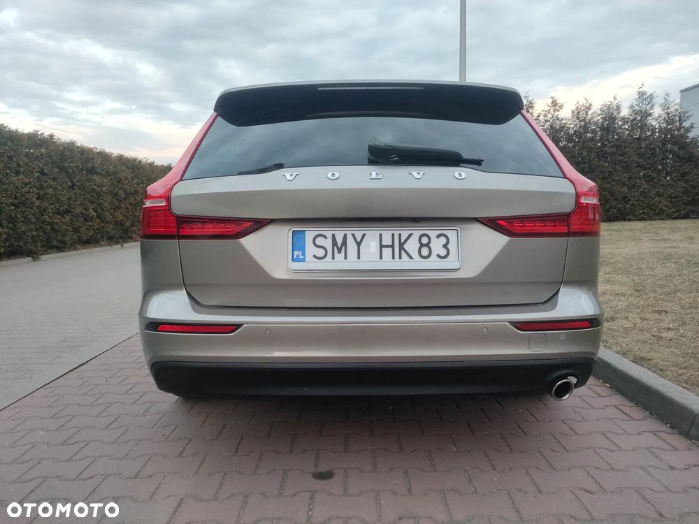 Volvo V60 D3 Drive-E Dynamic Edition (Momentum) - 10