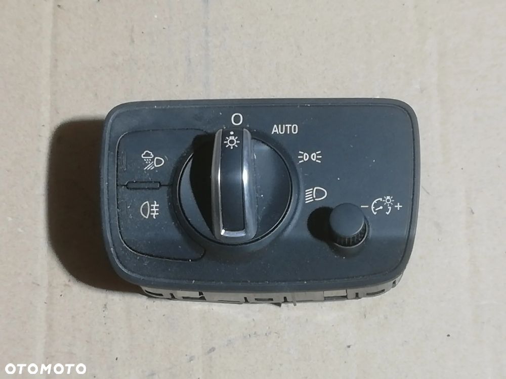 Przełącznik świateł Audi A3 tt 8s 8V0941531AA