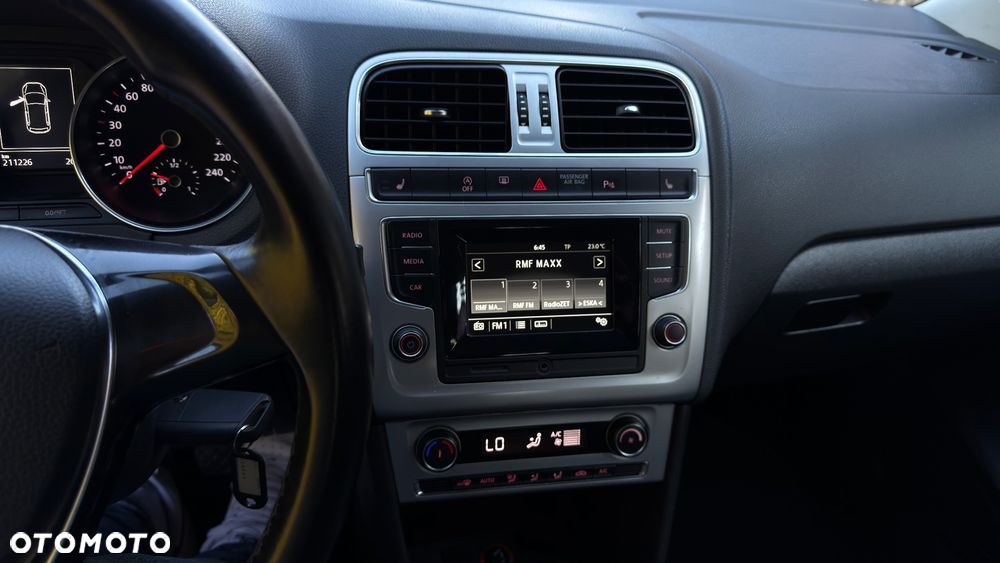 Volkswagen Polo 1.4 TDI Blue Motion - 8