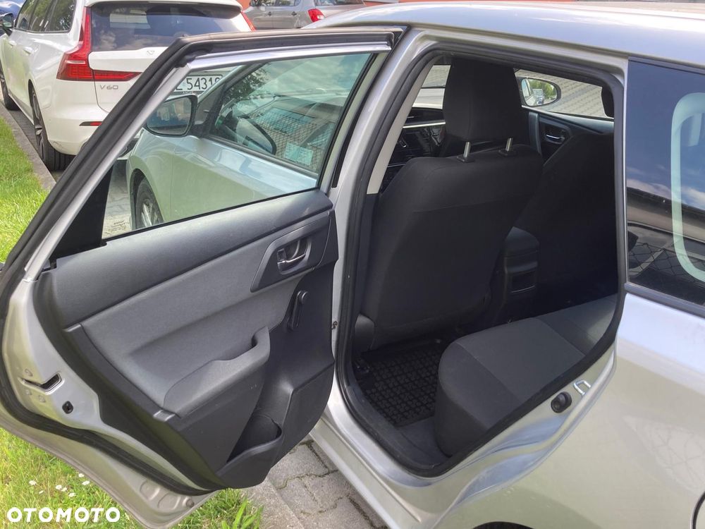 Toyota Auris 1.4 D-4D Active - 7