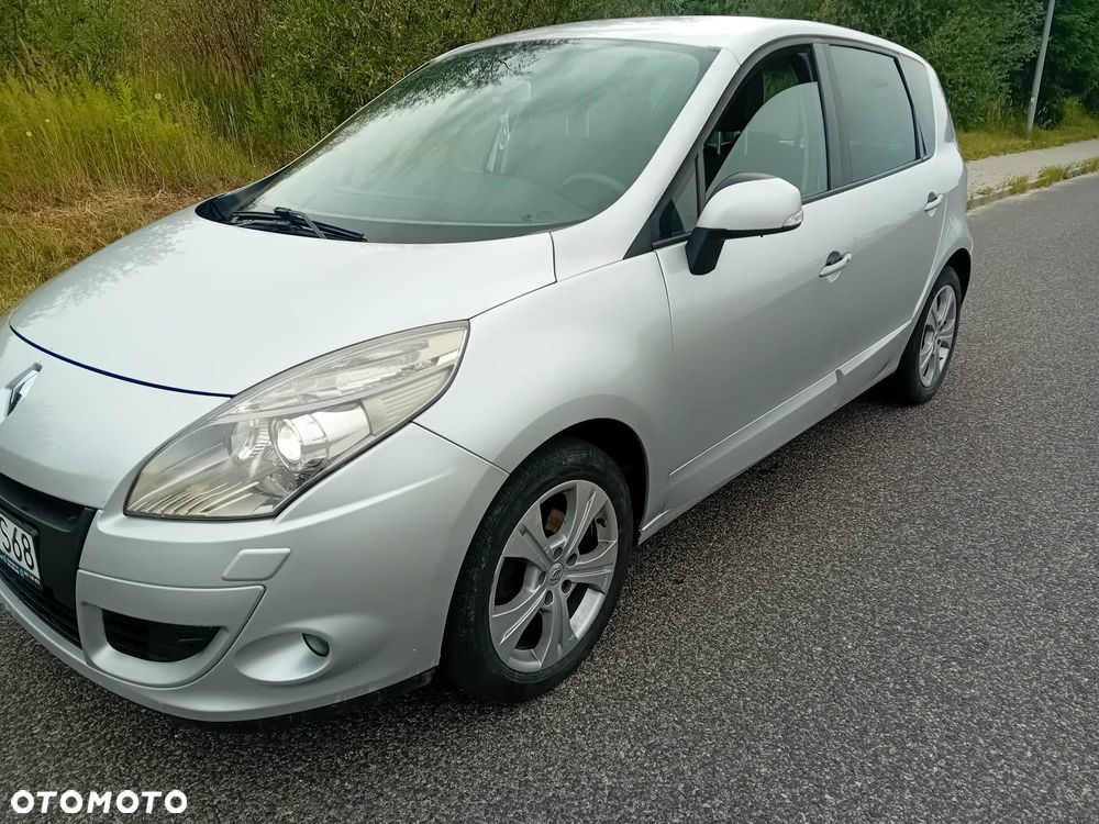 Renault Scenic 1.9 dCi Privilege - 6