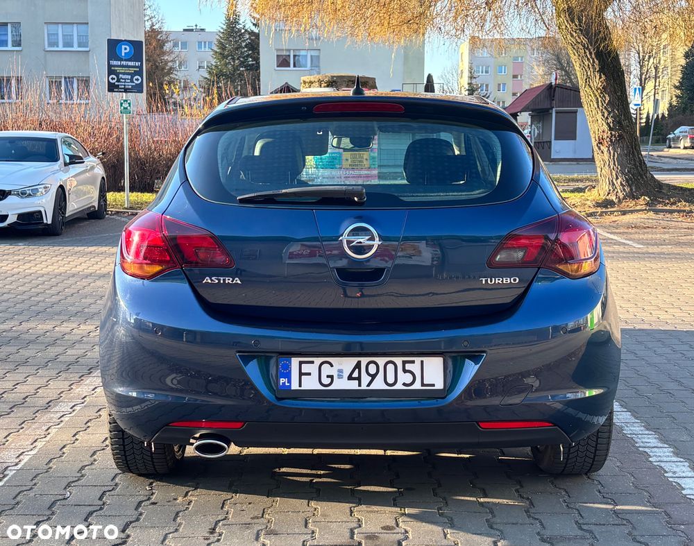 Opel Astra 1.4 Turbo Cosmo - 3
