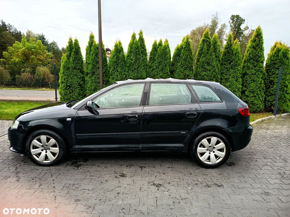 Audi A3 Sportback - 4
