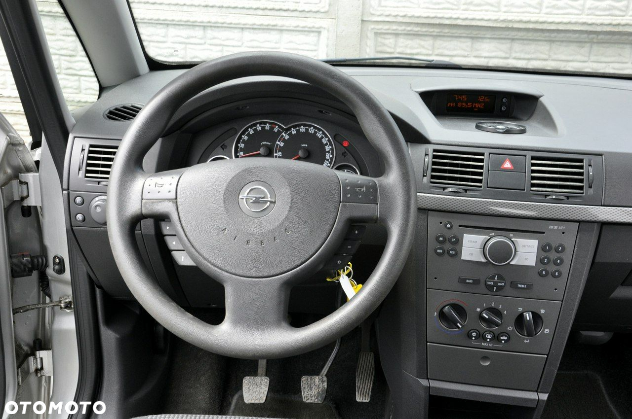 Opel Meriva 1.6 16V Enjoy - 32