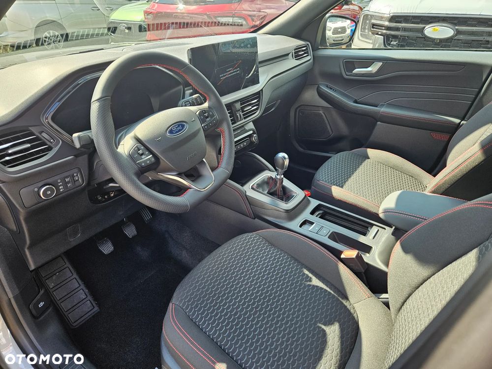Ford Kuga 1.5 EcoBoost FWD ST-Line - 17