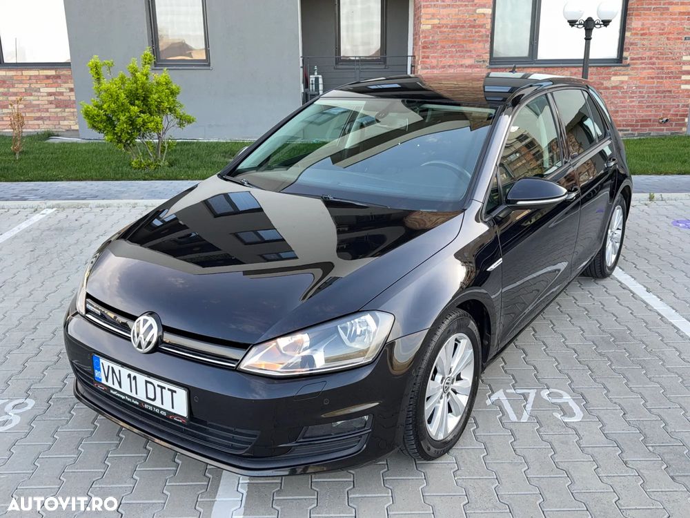 Volkswagen Golf - 2