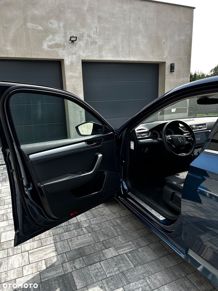 Skoda Superb 2.0 TDI Ambition DSG7 - 16
