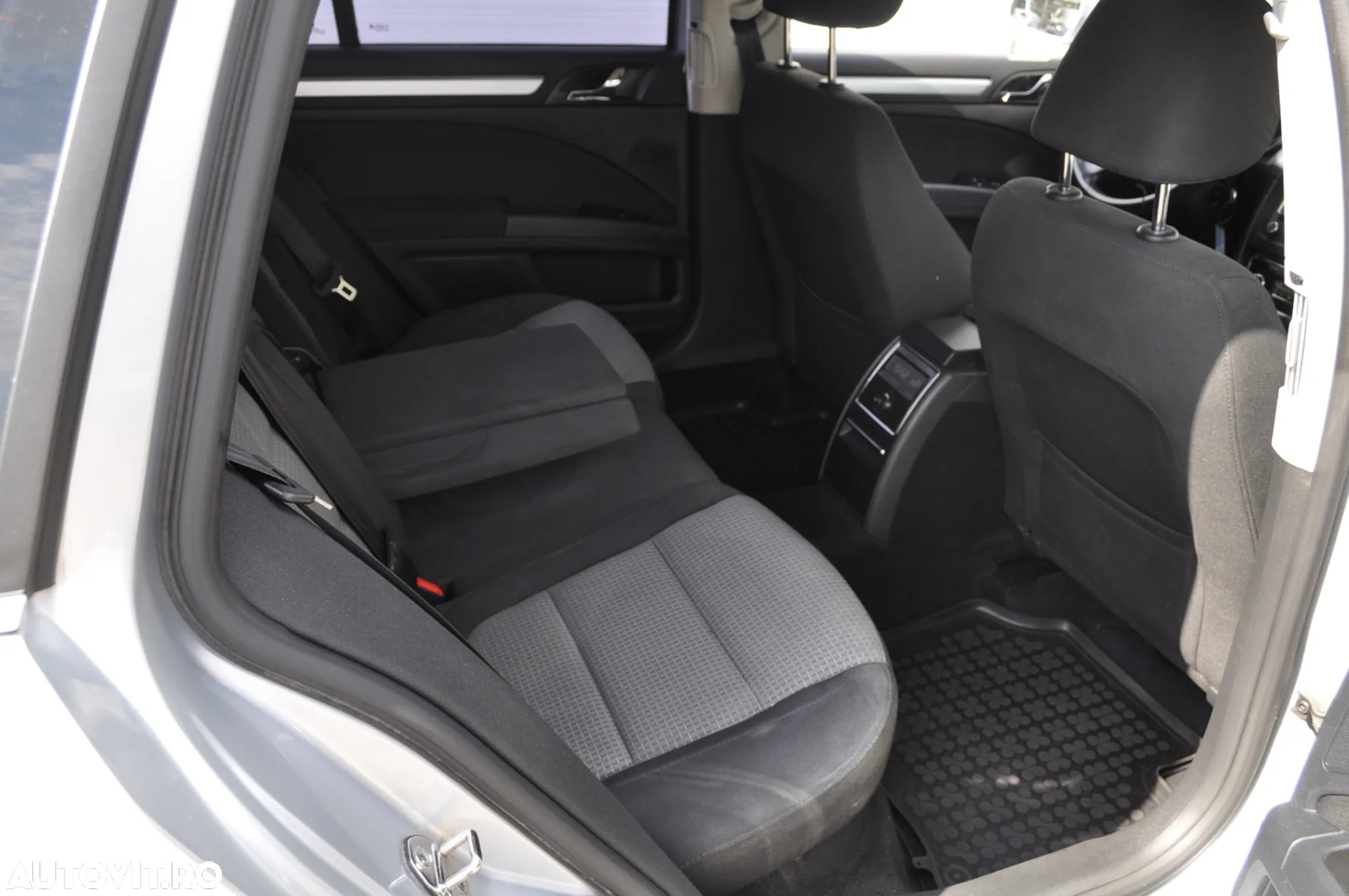 Skoda Superb Combi 2.0 TDI Comfort - 15