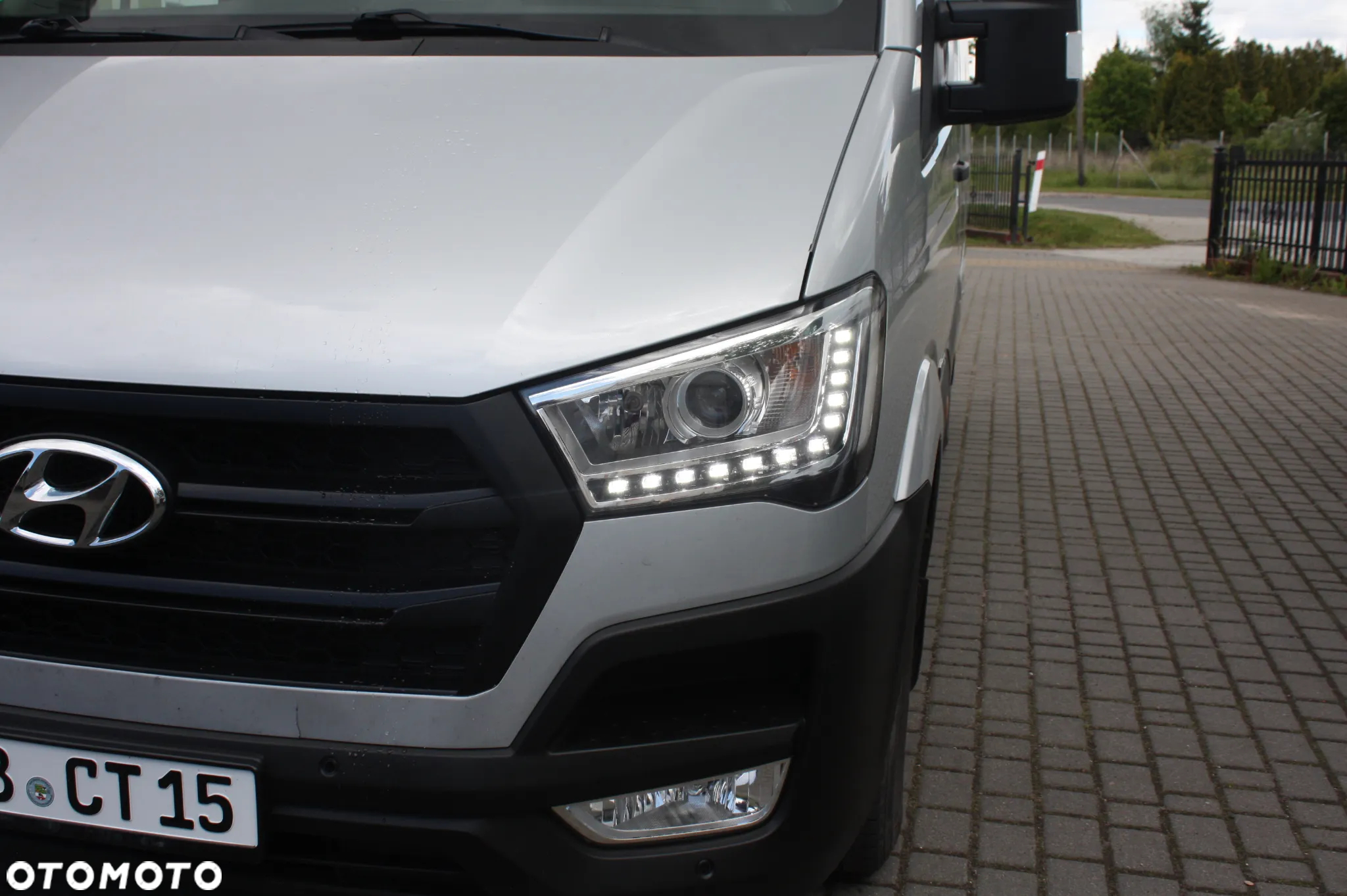 Hyundai H350 - 32