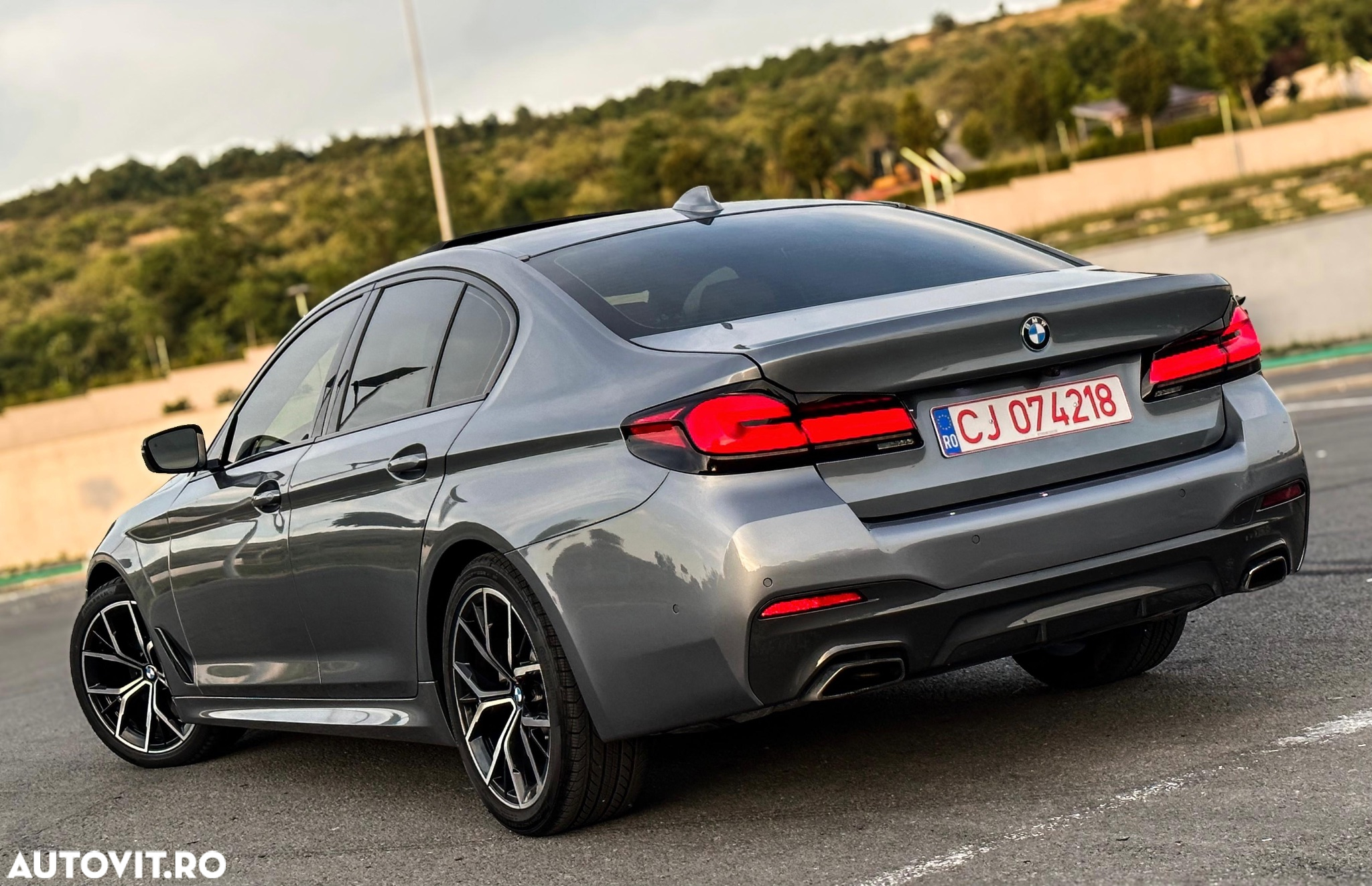BMW Seria 5 530i xDrive Aut. M Sport Edition - 17