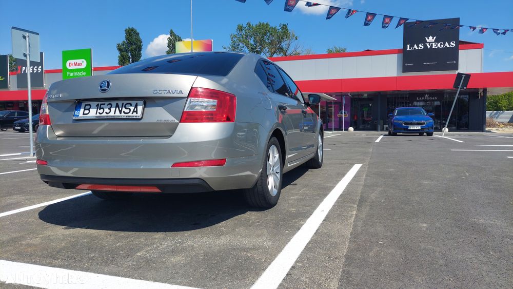 Skoda Octavia 1.6 TDI Ambition - 12