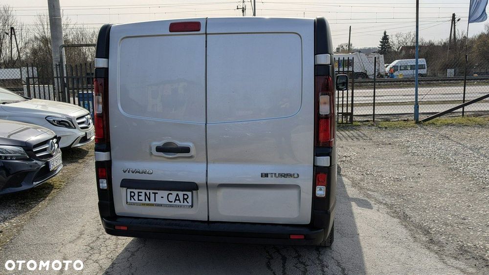 Opel Vivaro - 8