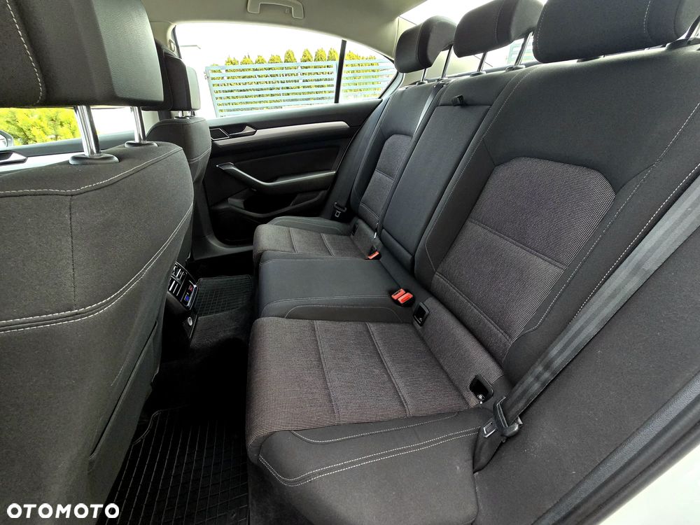 Volkswagen Passat 1.8 TSI BMT Highline DSG - 35