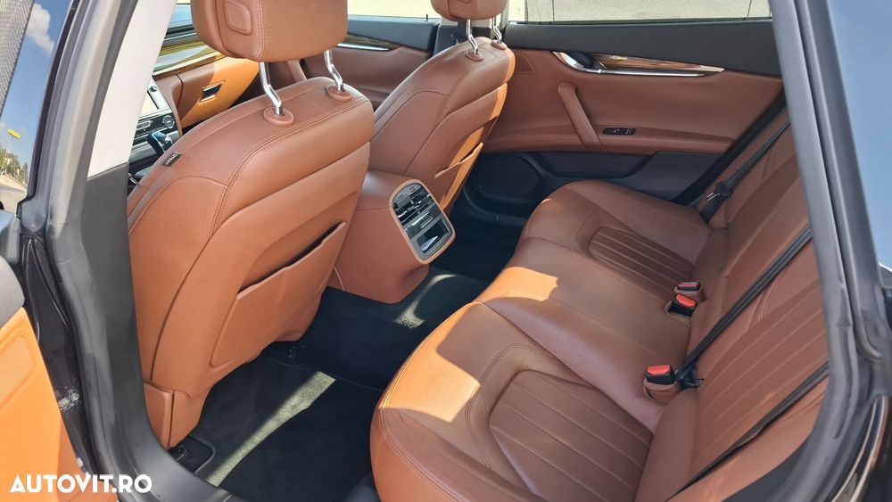 Maserati Quattroporte - 10