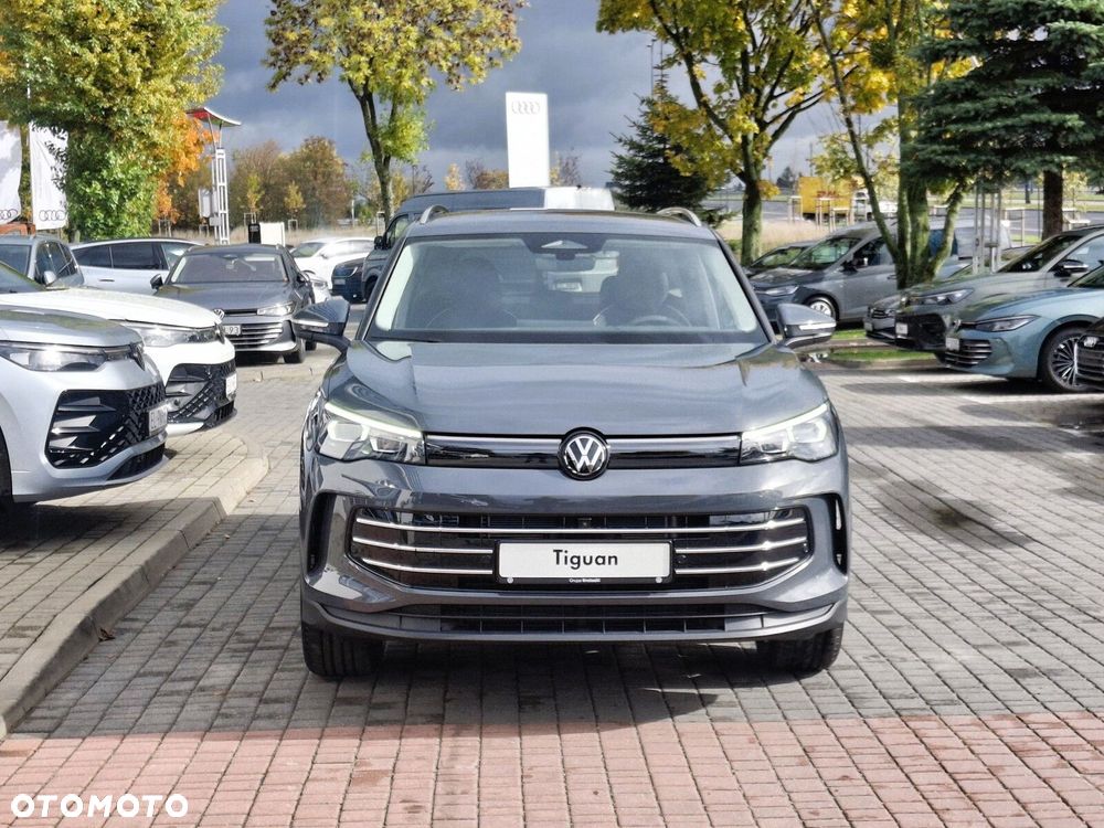 Volkswagen Tiguan - 2