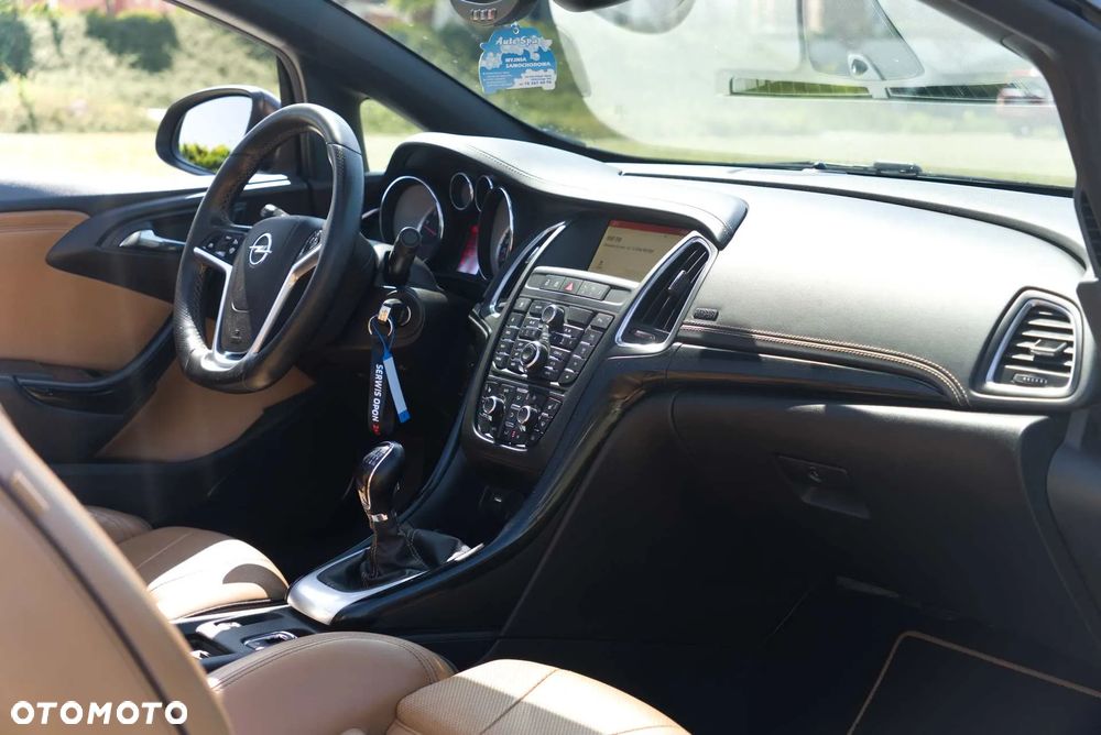 Opel Cascada 1.6 T Cosmo S&S EU6 - 29