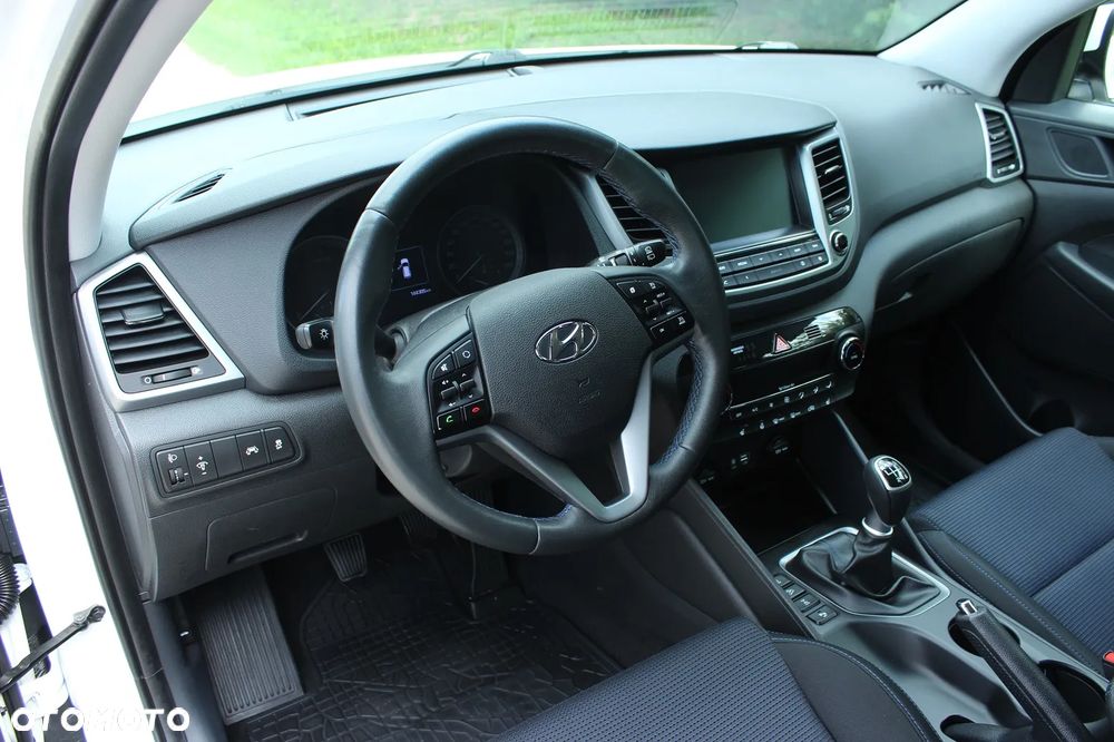 Hyundai Tucson 2.0 CRDi 4WD Passion Plus - 26