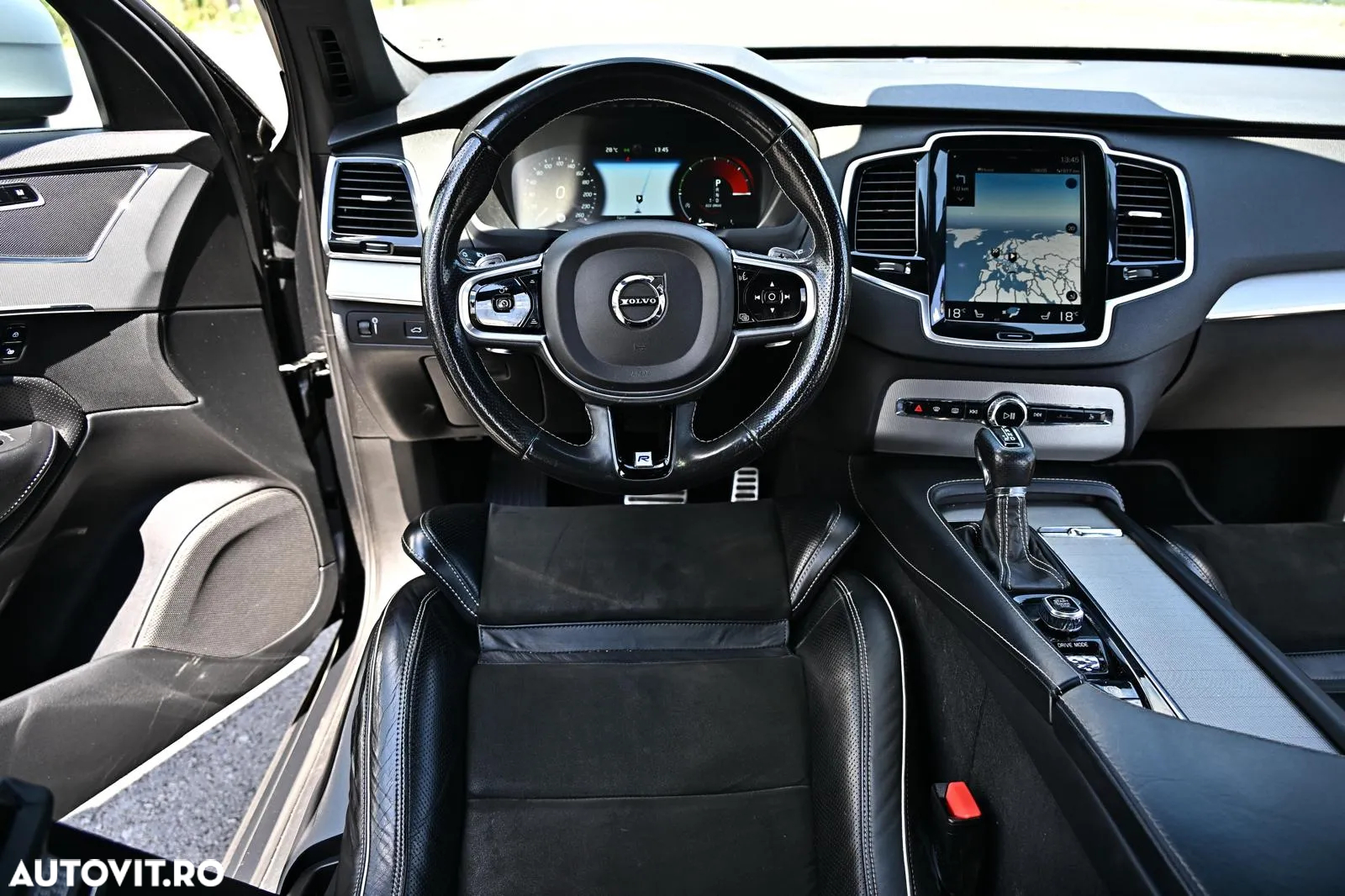 Volvo XC 90 D5 AWD R-Design - 21