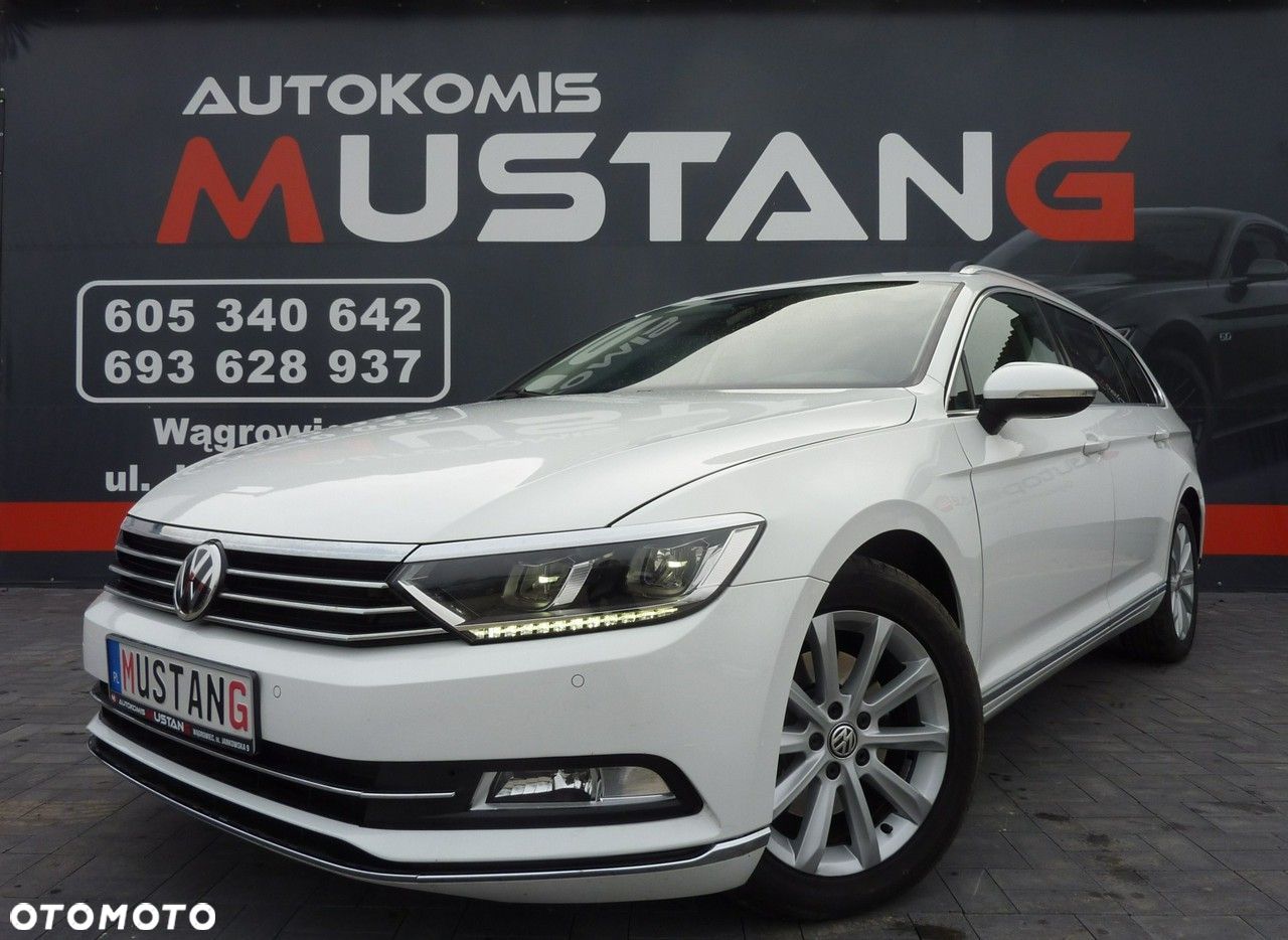 Volkswagen Passat - 1