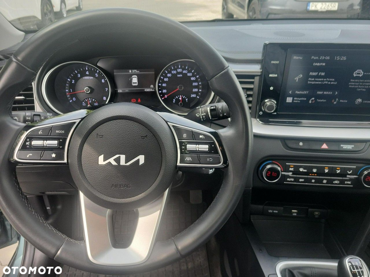 Kia Ceed - 13
