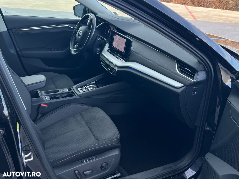 Skoda Octavia Combi 2.0 TDI DSG First Edition - 5