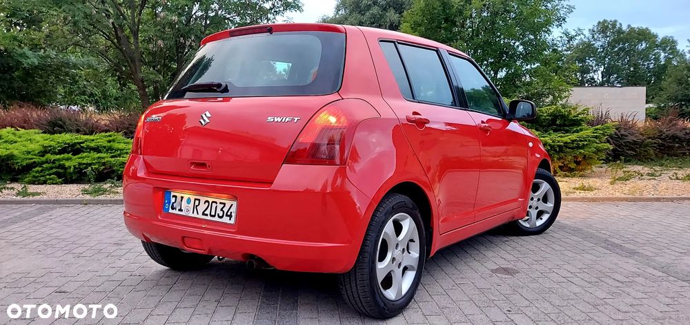 Suzuki Swift 1.3 Limited 25 - 15