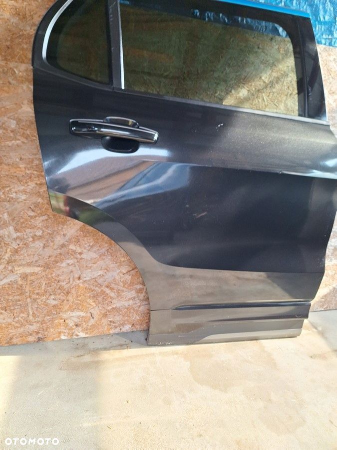 lynk&co 01 lynk & co drzwi prawy tyl tylne kpl. orginal demontaz - 1