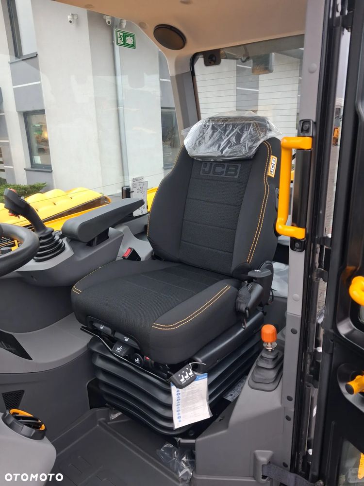 JCB 532 - 70 AGRI SUPER - 12