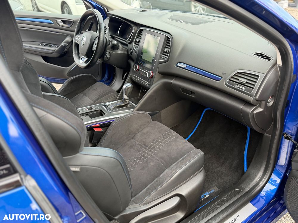Renault Megane ENERGY TCe 205 EDC GT - 32