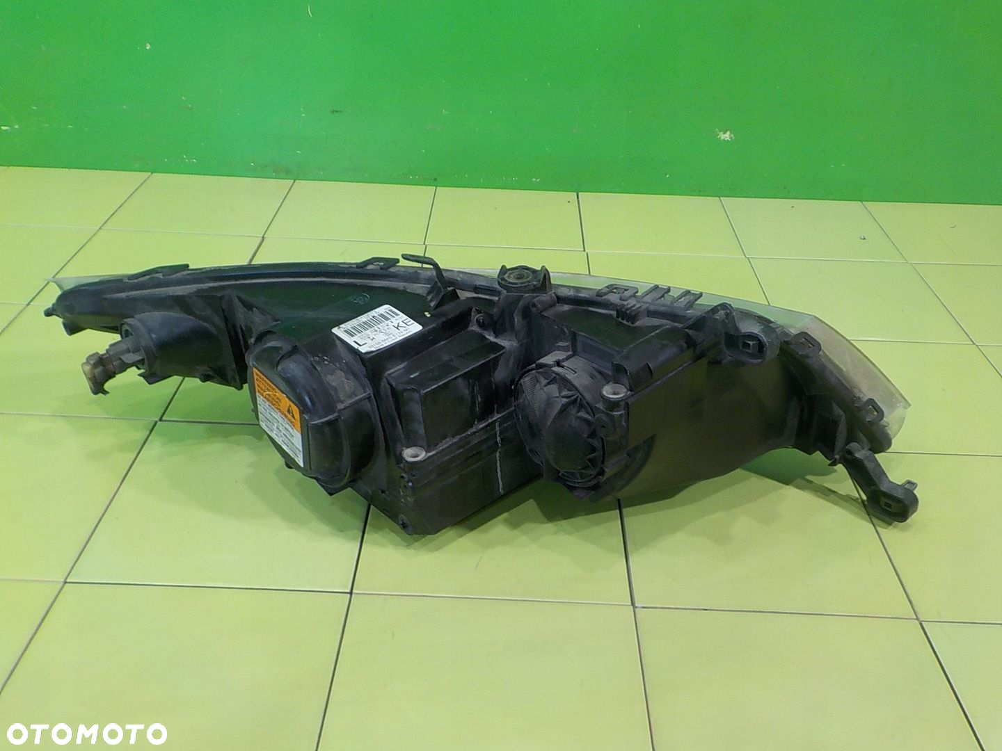 CIVIC VIII UFO 1.8 I-VTEC 06r 5D lampa lewa przod XENON 33150-SMG-E122-M1 - 3