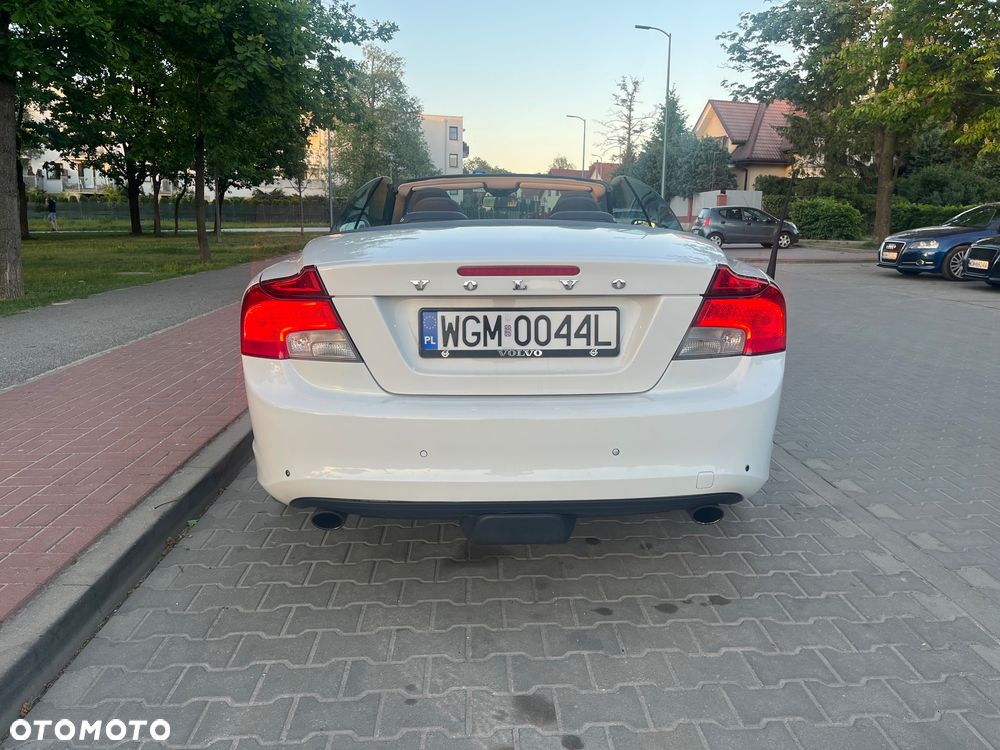Volvo C70 D3 Momentum - 5