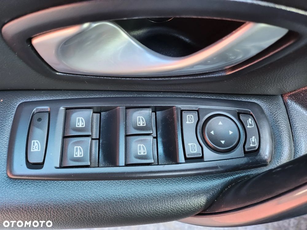 Renault Laguna - 11