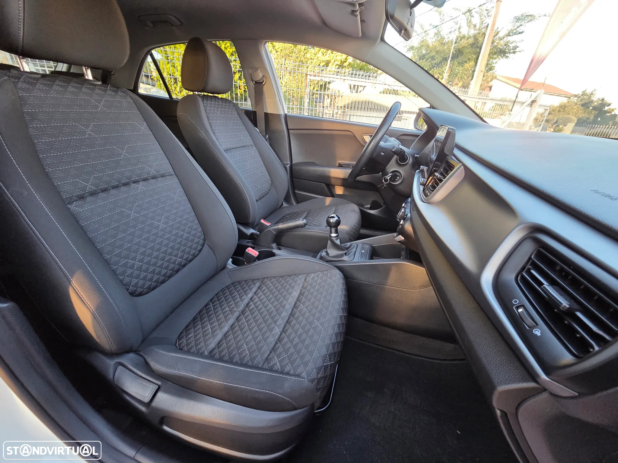 Kia Rio 1.2 CVVT Dynamic - 13