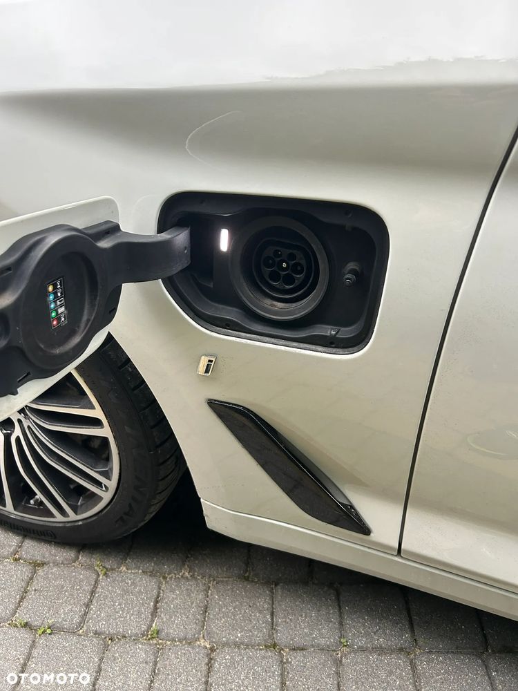 BMW Seria 5 530e iPerformance - 17