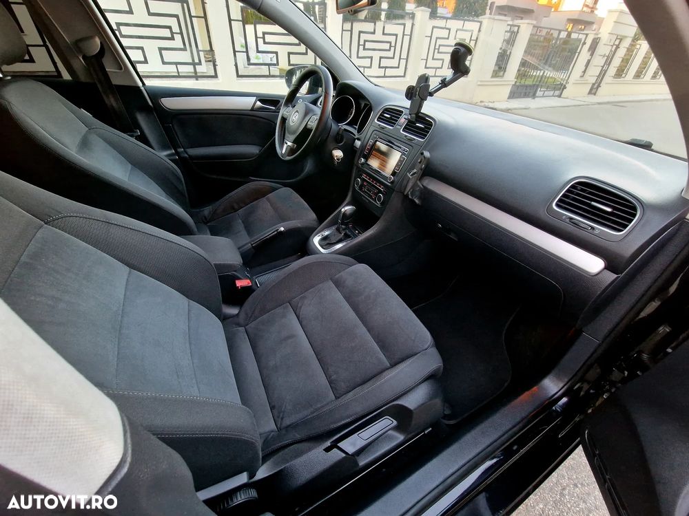 Volkswagen Golf - 10