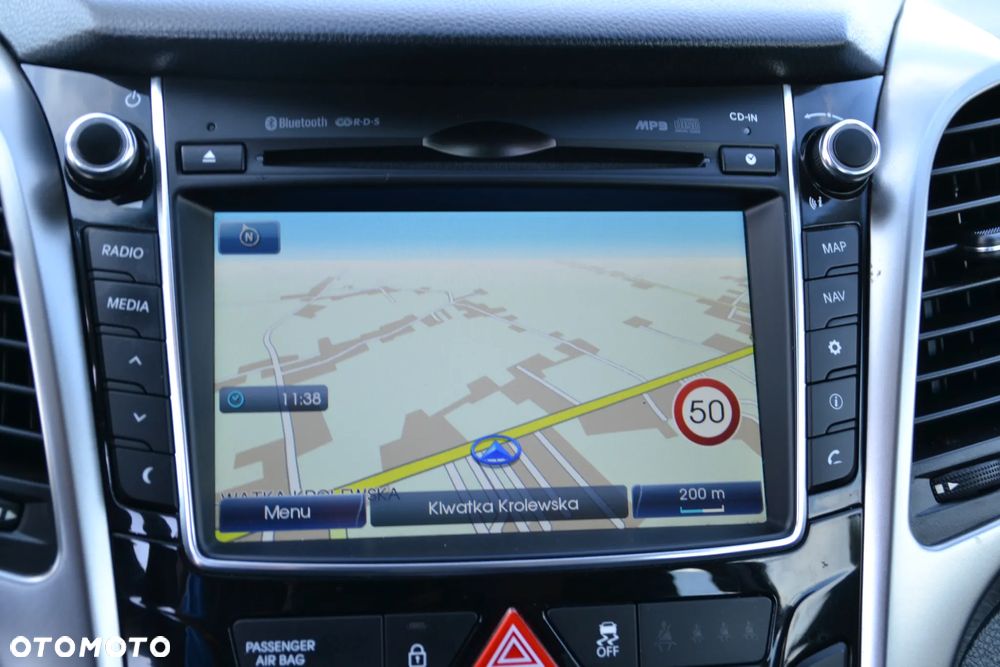 Hyundai i30 i30cw 1.6 Trend - 29