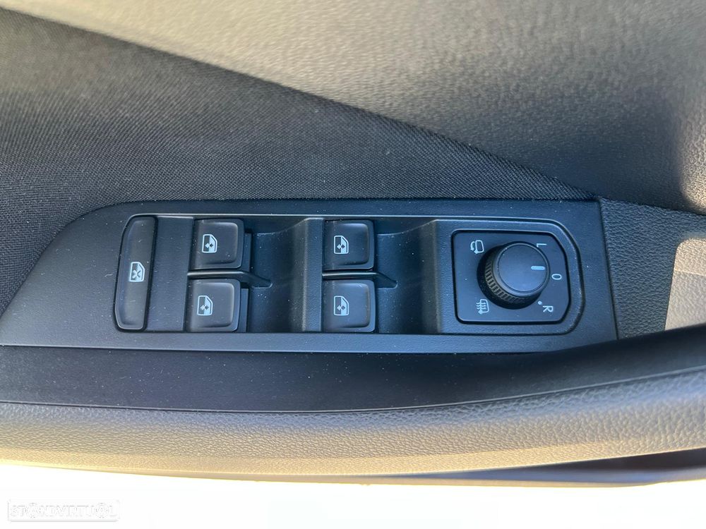 Skoda Kamiq 1.0 TSI Selection DSG - 17